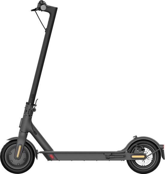 Xiaomi - Mi Electric Scooter 1S - Opvouwbare Elektrische Step - 250w Motor - 20km/h Top Snelheid - 30km Bereik - 8.5" Luchtgevulde Banden
